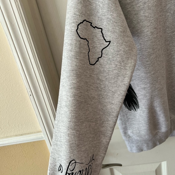 Demi Lovato Tattoo Sweatshirt Size Medium - Picture 2 of 7